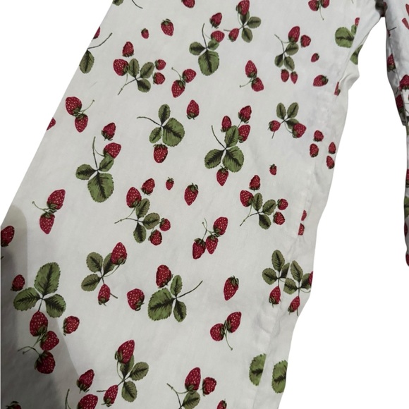 Maeve The Collette Strawberry Print Cropped Wide leg - Picture 5 of 8